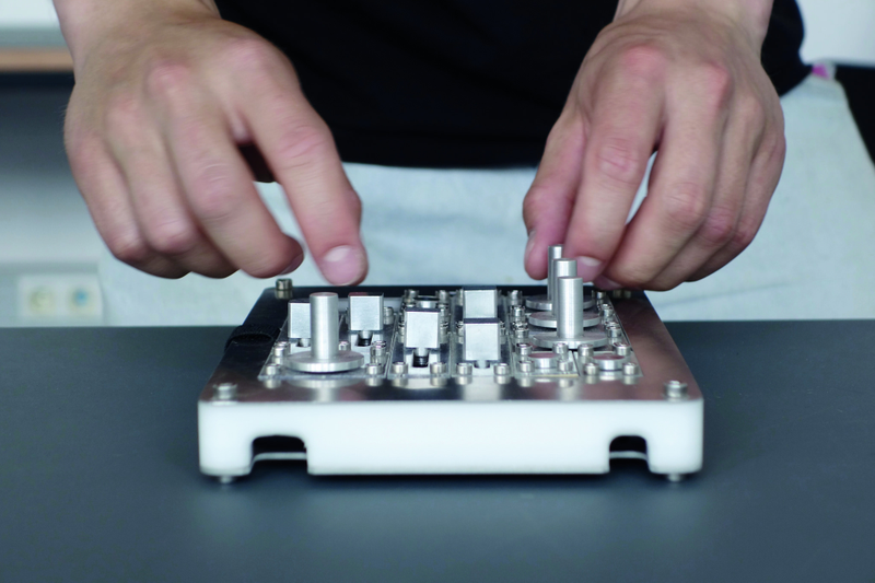 Illustration for article titled These Knobs and Sliders Turn an iPad Into a Custom Tactile Interface
